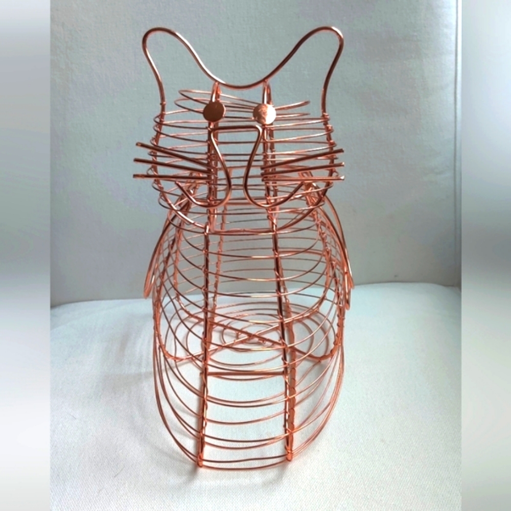 Cooper Wire Shaped Cat Basket with Handles NWOT Tag